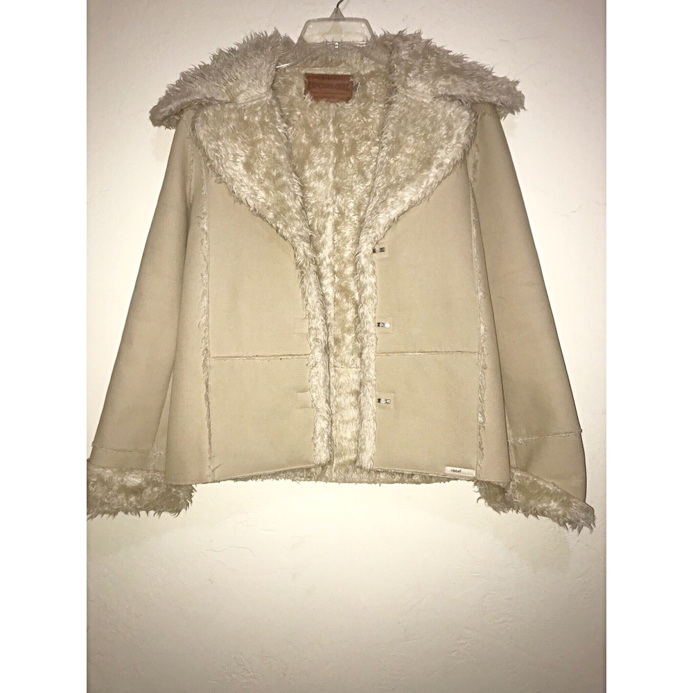 Rip curl faux fur jacket, virtually brand new!!